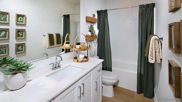 12555 Taylor Way, San Diego CA: https://media.crmls.org/mediaz/5543ce1f-3019-4b83-a644-c96106f1a0ff.jpg