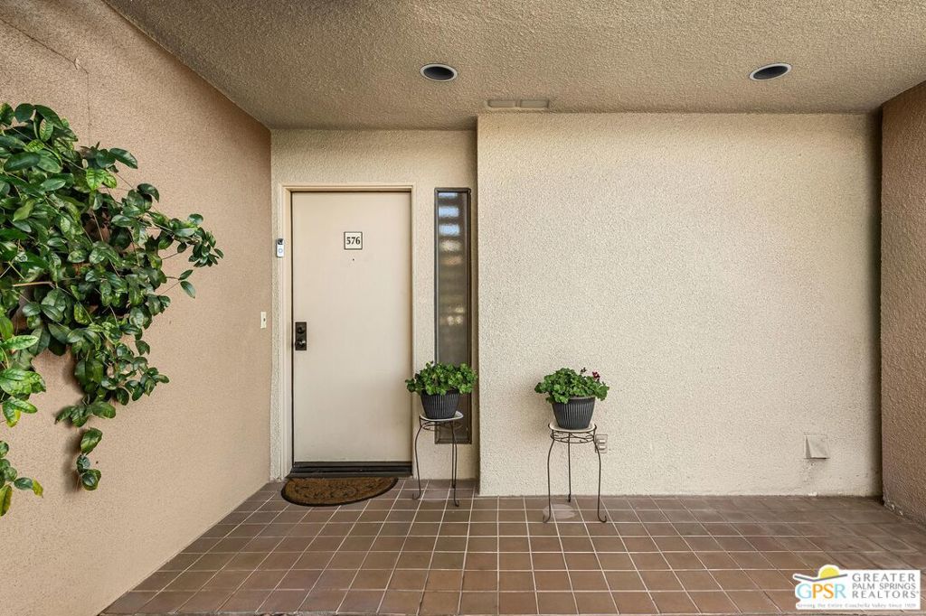 MLS #25614095PS image #1