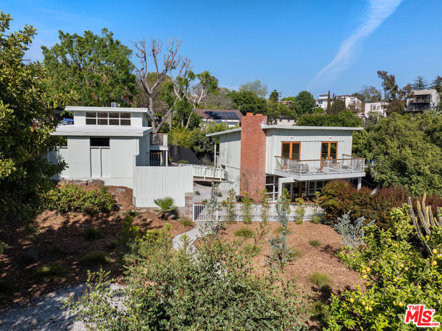 2052 Cerro Gordo Street, Los Angeles CA: https://media.crmls.org/mediaz/5543e1dd-1af2-4f0f-8707-6eda56591633.jpg