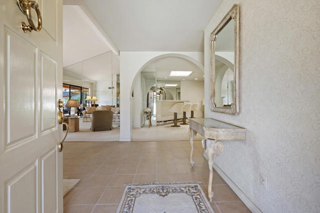 213 Calle Del Verano, Palm Desert, CA 92260