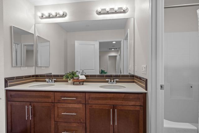 Image 19 of 48 For 3595 Glen Ave