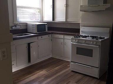 711 Highland Avenue, San Mateo CA: https://media.crmls.org/mediaz/554576c3-e1b8-404a-a24c-3905c8b0932e.jpg
