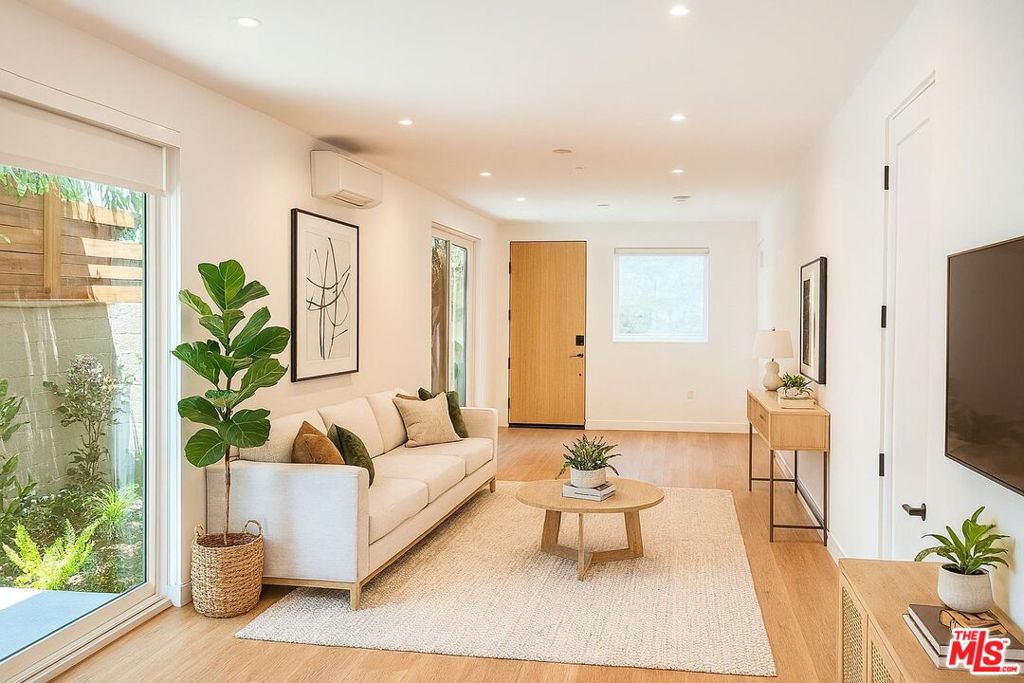10821 Morrison Street #Unit 3