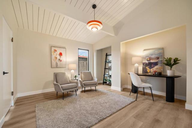 224 Loon Court, Foster City CA: https://media.crmls.org/mediaz/55467a90-e422-4bc0-9088-a4f8e1134a35.jpg