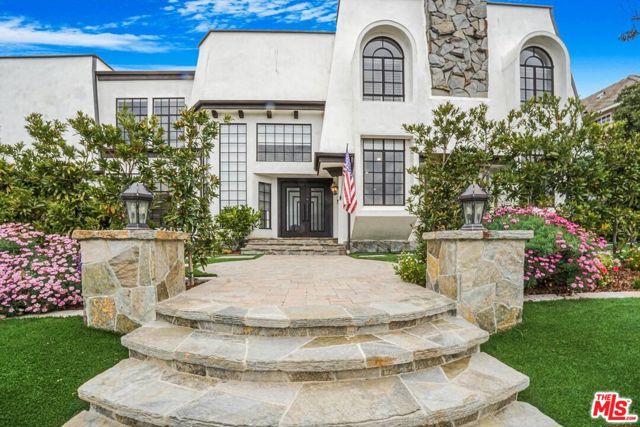 3485 Ridgeford Drive, Westlake Village CA: https://media.crmls.org/mediaz/55469a79-f4c6-48c4-b609-335640f20b5e.jpg