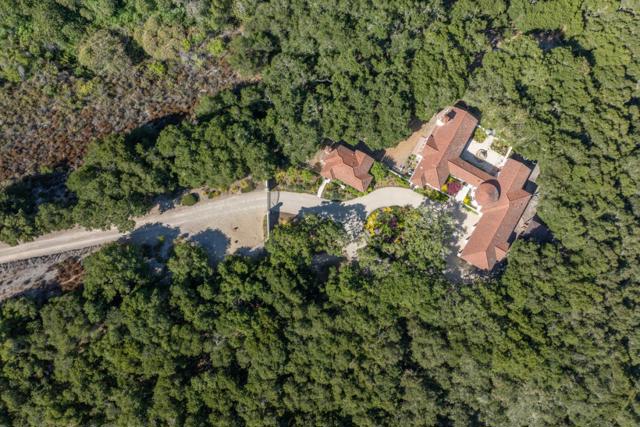 11725 Camino Escondido Road, Carmel Valley CA: https://media.crmls.org/mediaz/5546af5f-5402-4174-b5ea-c8a7b31f0336.jpg