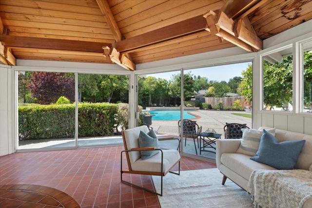 14228 Amherst Court, Los Altos Hills CA: https://media.crmls.org/mediaz/55473bfa-292c-44c3-8d14-f66dfbc8e6cd.jpg