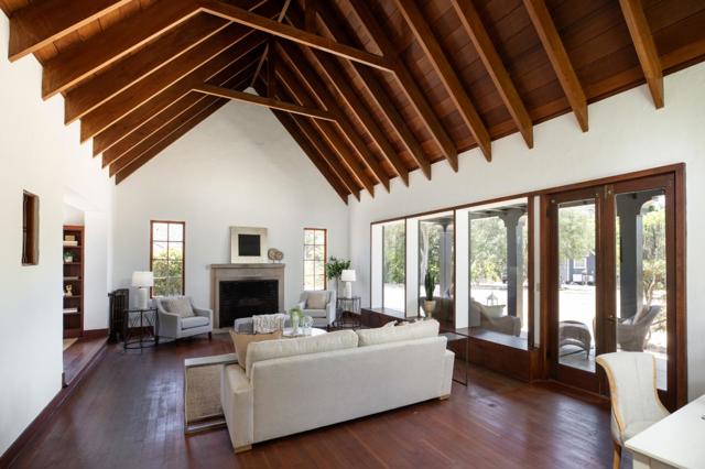 13888 Fremont Pines Lane, Los Altos Hills CA: https://media.crmls.org/mediaz/55476fa7-78d1-4f8a-af6f-63c71d740328.jpg