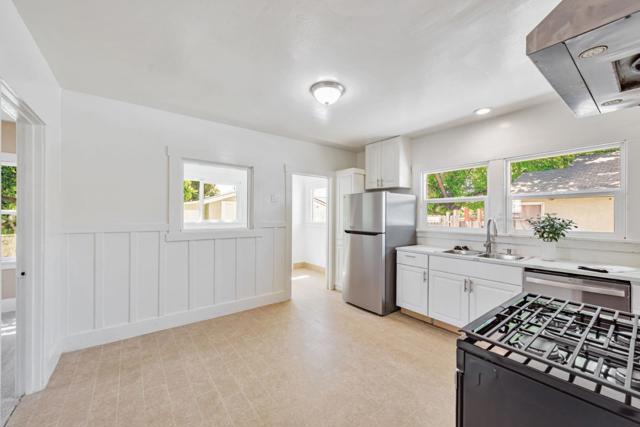 494 Madera Avenue, San Jose CA: https://media.crmls.org/mediaz/5547a5f6-f1ca-47fb-9b8d-a0592ff783ed.jpg