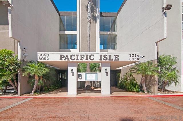 3050 Rue D'Orleans, San Diego, California 92110, 1 Bedroom Bedrooms, ,1 BathroomBathrooms,Condominium,For Sale,Rue D'Orleans,250028442SD