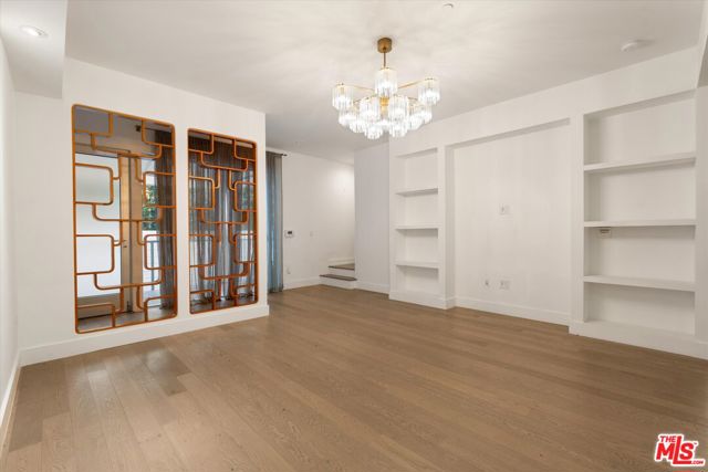 1345 Havenhurst Drive, West Hollywood CA: https://media.crmls.org/mediaz/5547c736-ae58-44a2-ac68-4de7217366df.jpg