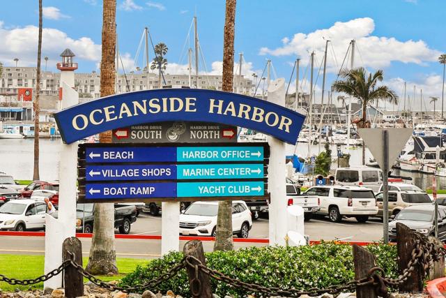 1786 Jasmine Way, Oceanside CA: https://media.crmls.org/mediaz/55482842-af45-475e-9b96-8f4c50eed134.jpg