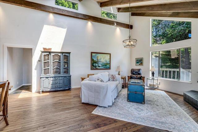 284 Brooktree Ranch Road, Aptos CA: https://media.crmls.org/mediaz/55484832-7445-4818-86d5-238afab95ffc.jpg