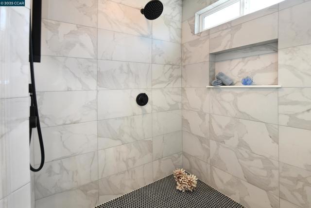 2200 Tice Valley Blvd +3BR ADU, Walnut Creek CA: https://media.crmls.org/mediaz/55485d51-1442-4825-a067-63a2e9023867.jpg