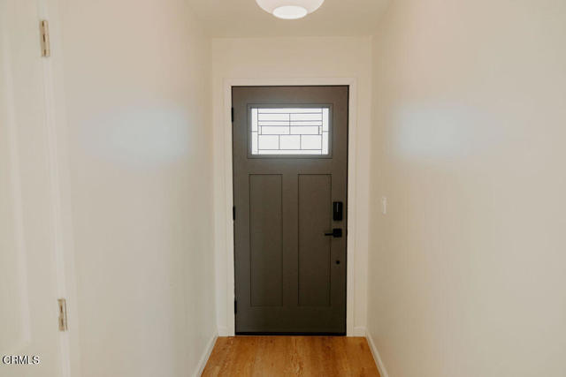 Detail Gallery Image 2 of 18 For 2139 Sunridge Dr, Ventura,  CA 93003 - 3 Beds | 2 Baths