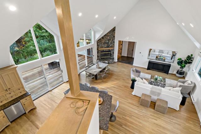 136 Finger Avenue, Redwood City CA: https://media.crmls.org/mediaz/554928b7-07df-4248-b703-d363d04e1a35.jpg
