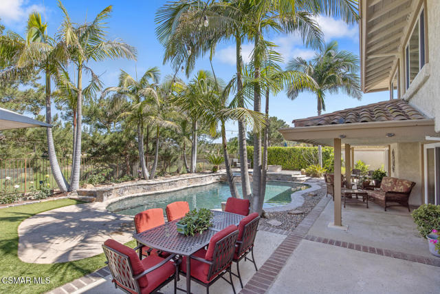 3901 Via Verde, Thousand Oaks CA: https://media.crmls.org/mediaz/554a4c7c-d853-4d2e-b5be-8feb56b7111a.jpg