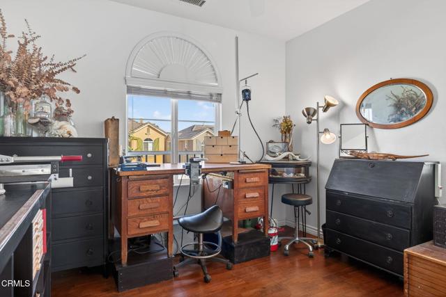 Detail Gallery Image 47 of 70 For 1907 Tanager St, Ventura,  CA 93003 - 4 Beds | 3 Baths