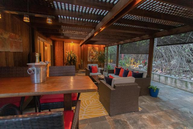3216 Fair Oaks Ln, Spring Valley CA: https://media.crmls.org/mediaz/554acd6c-1595-4b34-9f7a-6457b62c94ea.jpg