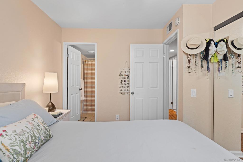 2849 E St - photo 15