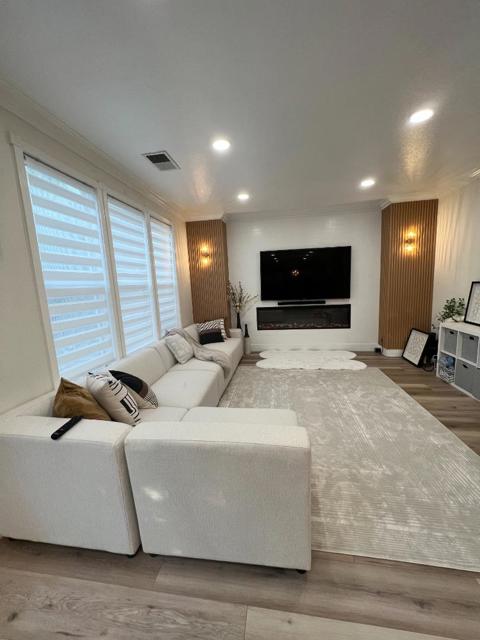498 Esplanade Lane, San Jose CA: https://media.crmls.org/mediaz/554bd458-650b-4007-89de-478637f52ed3.jpg