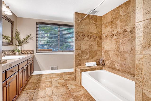 Image 20 of 45 For 553 Golf Club Road