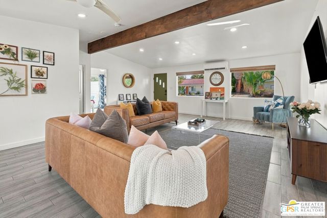 963 S Paseo Caroleta, Palm Springs, CA 92264