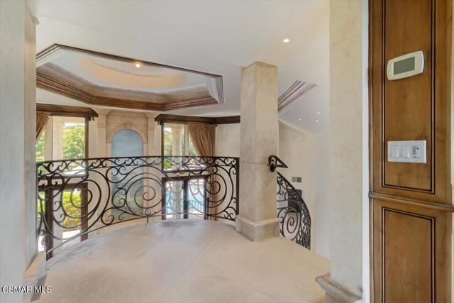 8445 Roseland Avenue, Moorpark CA: https://media.crmls.org/mediaz/554c9f9e-815a-4a8f-a446-f3d46adf56a8.jpg