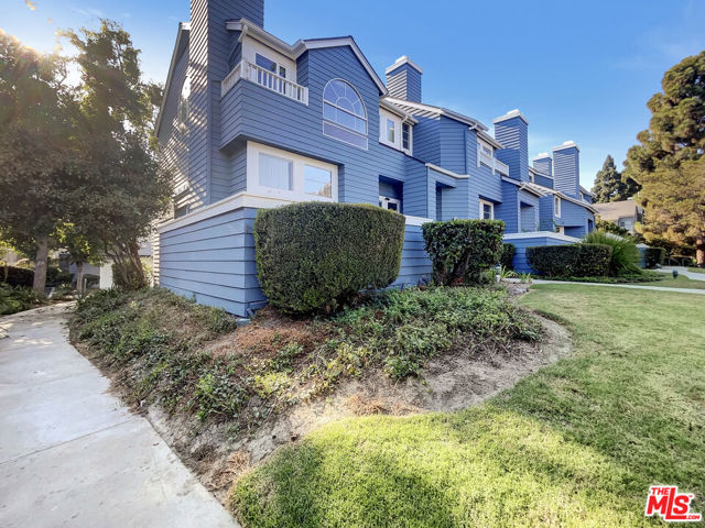 1048 Thomas Lane, 84 photo 7