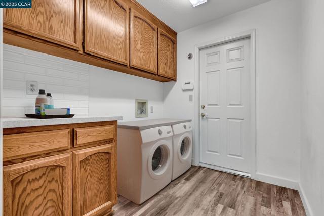 2391 Newport Dr, Discovery Bay CA: https://media.crmls.org/mediaz/554d594a-74cf-4100-877d-3ed5bc3d4d04.jpg