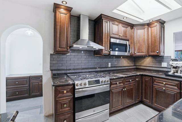 Detail Gallery Image 12 of 44 For 7851 Parma Ln, San Diego,  CA 92126 - 4 Beds | 2 Baths