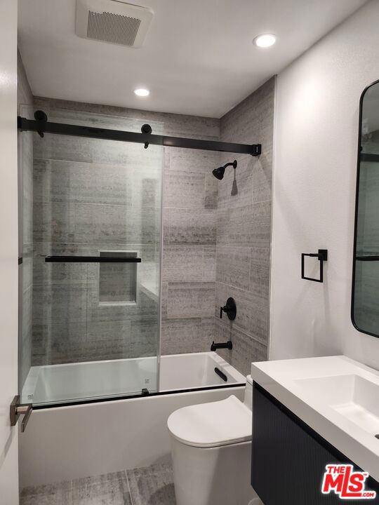 https://media.crmls.org/mediaz/554d7062-4f16-4675-a8a0-d1316da18d8d.jpg?preset=X-Large