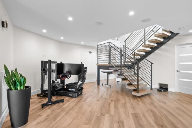 17808 Tourney Road, Los Gatos CA: https://media.crmls.org/mediaz/554e1482-10a5-492f-8efc-10bc9cbbe465.jpg