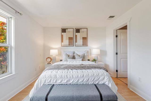 865 Carlisle Way, Sunnyvale CA: https://media.crmls.org/mediaz/554feb4c-cd84-4b29-9083-1fa7f9362a1e.jpg