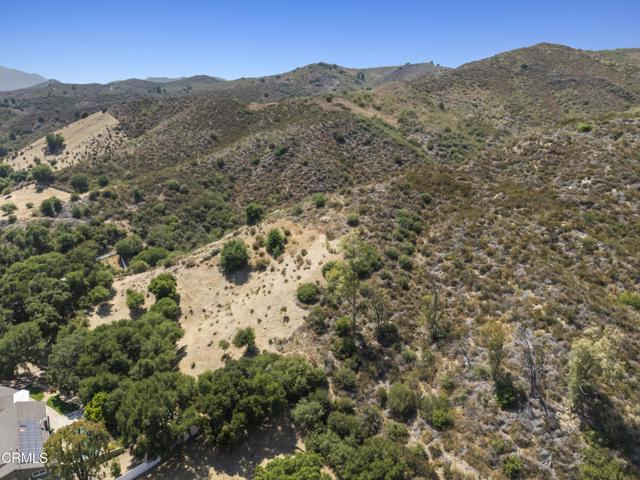 2547 Stokes Canyon Road, Calabasas CA: https://media.crmls.org/mediaz/55512ac6-3871-4c04-aa5b-d850f6f85c0c.jpg