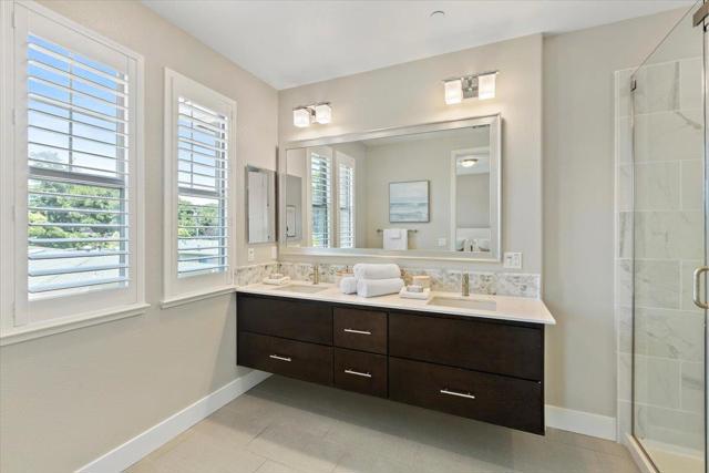 639 Cinnamon Circle, Mountain View CA: https://media.crmls.org/mediaz/555198b6-e5b7-4385-9773-b0e55ff3dd71.jpg