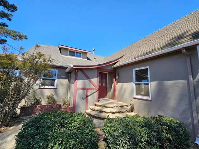 120 Trafton Road, Royal Oaks CA: https://media.crmls.org/mediaz/5551a5f9-c269-4f22-90d8-05023a763850.jpg