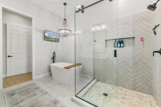 44830 Via Mirabel, La Quinta CA: https://media.crmls.org/mediaz/5551be9c-c1b3-4c54-b6c6-cf51b96dbdc5.jpg