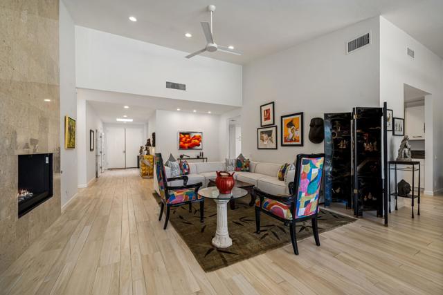75768 Valle Vista Drive, Indian Wells CA: https://media.crmls.org/mediaz/55520ee2-bb27-422b-a77e-9d0196b26fd5.jpg