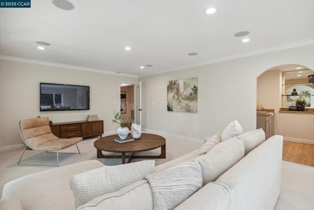 561 Morecroft Road, Lafayette CA: https://media.crmls.org/mediaz/5552fdae-4168-4175-82e2-d96ef7f625b1.jpg