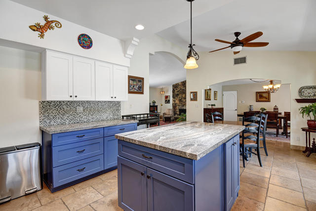 71433 Estellita Drive, Rancho Mirage CA: https://media.crmls.org/mediaz/5553a7ef-c85e-4ba3-a4b6-475cf67cfb90.jpg