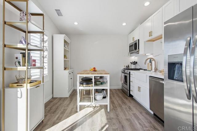 Detail Gallery Image 18 of 34 For 3522 Adams St, Carlsbad,  CA 92008 - 2 Beds | 2 Baths