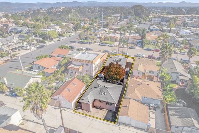 4830 4832 Utah St, San Diego CA: https://media.crmls.org/mediaz/55545b29-9726-45ec-bebc-b22d3a1a83eb.jpg