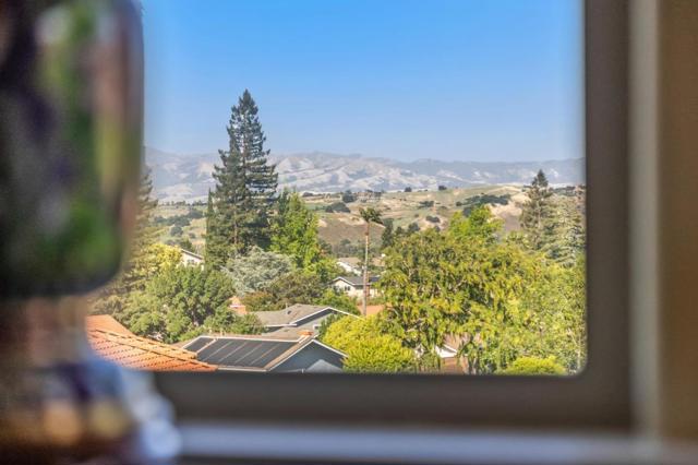 1489 Corte De Maria, San Jose CA: https://media.crmls.org/mediaz/5554ead2-0924-40e4-90e6-f4a212710e55.jpg