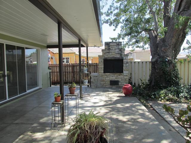 1610 Cienega Road, Hollister CA: https://media.crmls.org/mediaz/5555ca55-48f7-4916-9418-d0c7b6a3e24f.jpg