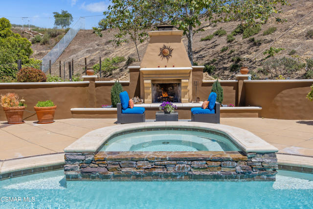 5309 Via Rincon, Newbury Park CA: https://media.crmls.org/mediaz/555794cf-1127-4623-aa4d-a4252bd88acc.jpg
