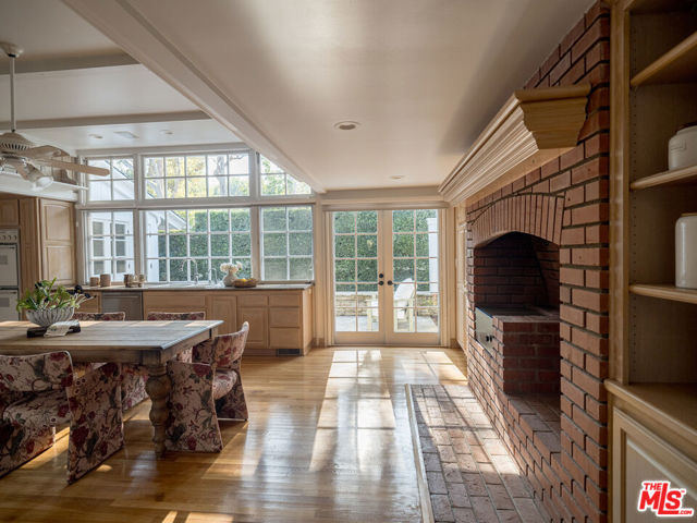 2 Eucalyptus Lane, Rolling Hills CA: https://media.crmls.org/mediaz/5557ab67-f497-45b3-a024-ad1cef6d6197.jpg