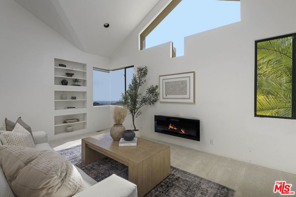 MLS #25607969 image #23