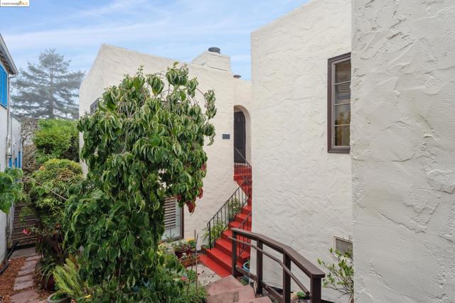 Image 3 of 60 For 740 Keeler Ave