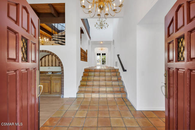 751 Wildwood Avenue, Thousand Oaks CA: https://media.crmls.org/mediaz/55596bfa-bf33-4dbd-b901-5647ee019aba.jpg
